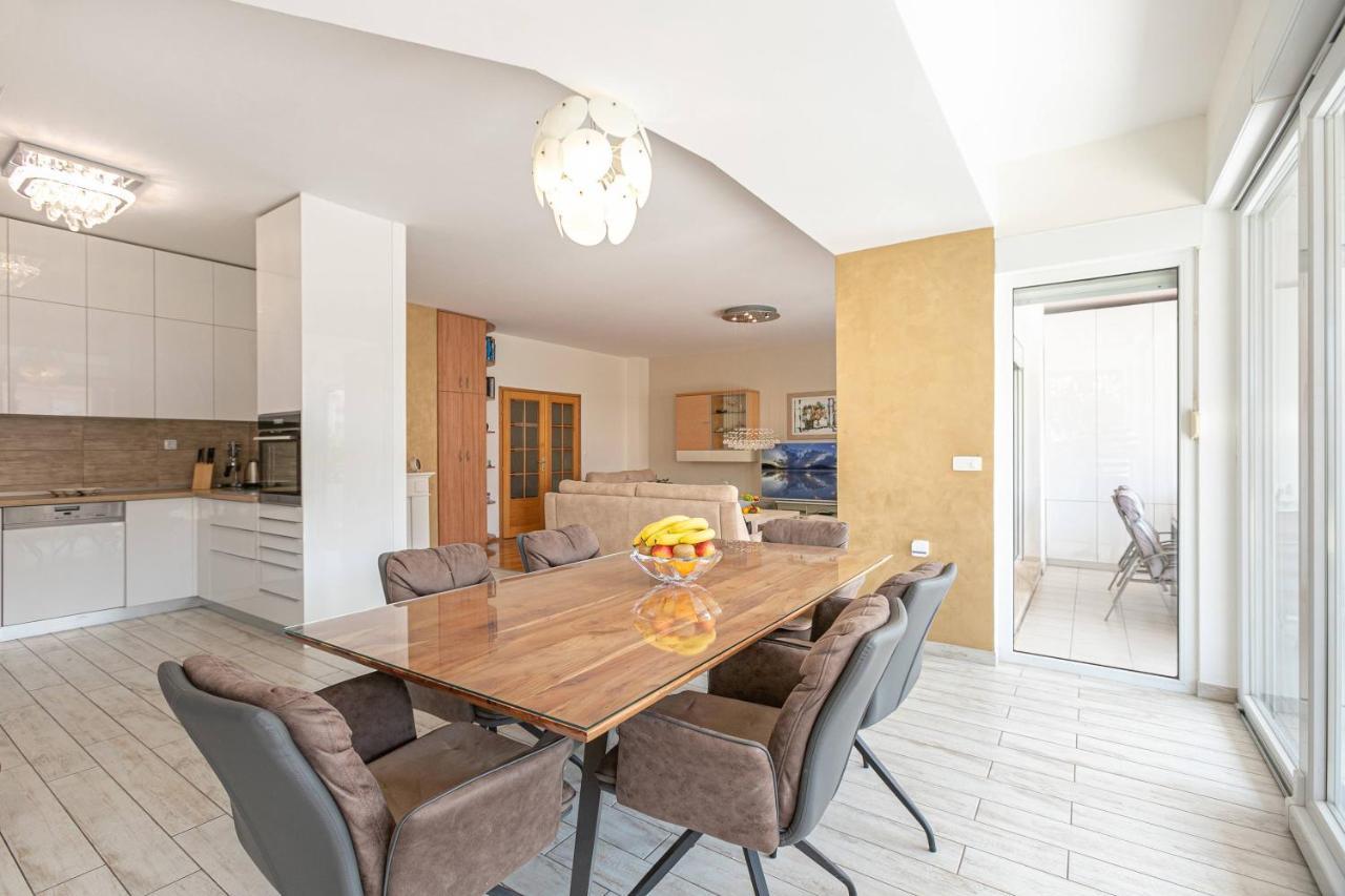 Apartment Relax Whit Big Terrace 170M2 Near The Beach Split Zewnętrze zdjęcie